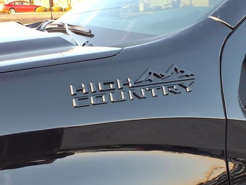 Used 2024 Chevrolet Silverado 1500 High Country w/ Midnight Edition image 9