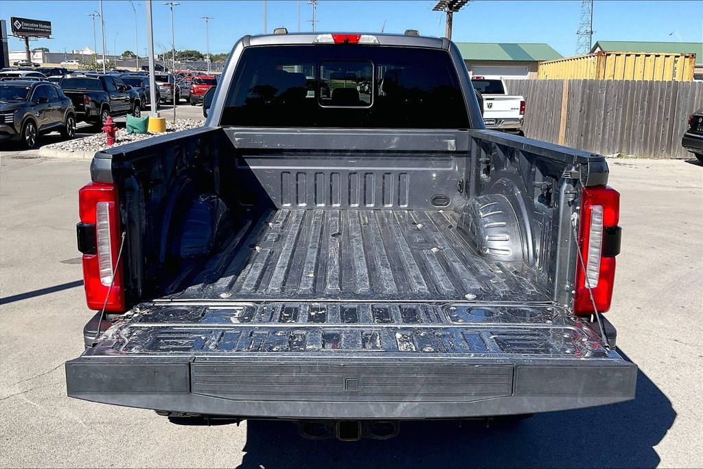 Used 2023 Ford F250 Lariat w/ Lariat Ultimate Package AWD/4WD image 35