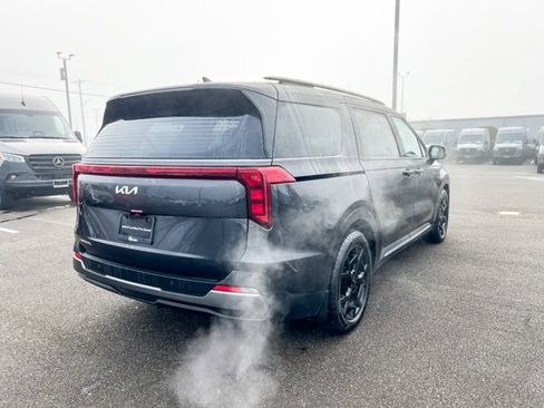 Used 2025 Kia Carnival SX image 6