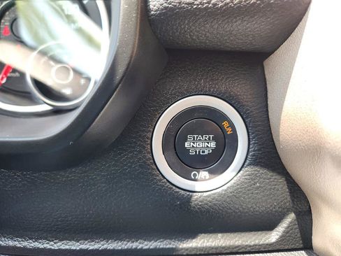 Used 2022 RAM 1500 Laramie image 37