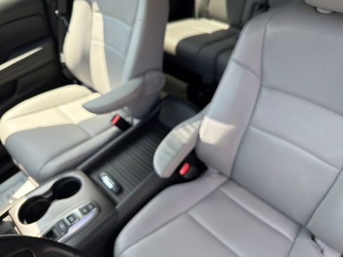 Used 2023 Honda Passport EX-L image 18