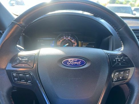 Used 2018 Ford Explorer Sport AWD/4WD image 26