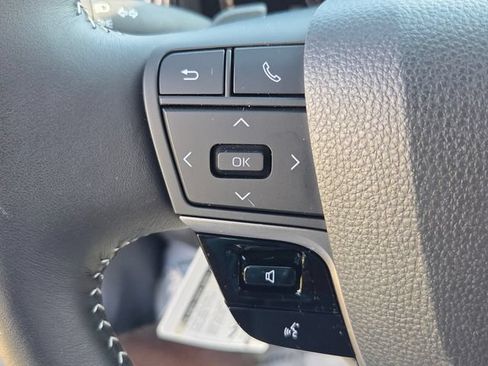 Used 2026 Toyota Camry SE w/ Convenience Package FWD image 22