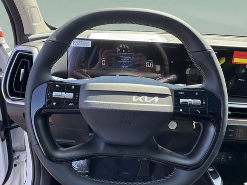 New 2026 Kia Sorento S w/ S Panoramic Sunroof Package image 25