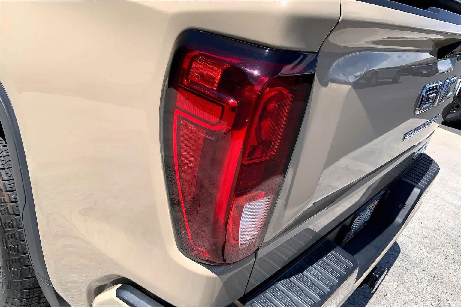 Used 2023 GMC Sierra 1500 Elevation AWD/4WD image 32