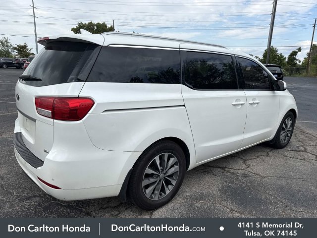 Used 2017 Kia Sedona SX FWD image 4