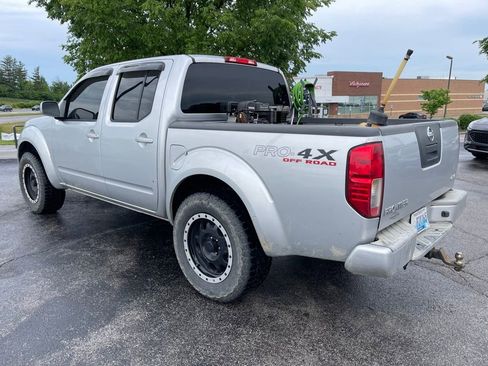 Used 2009 Nissan Frontier PRO-4X w/ Technology Pkg AWD/4WD image 4