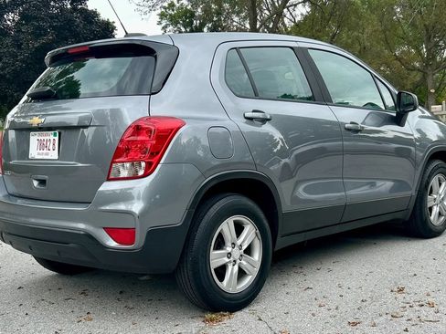 Used 2020 Chevrolet Trax LS FWD image 7