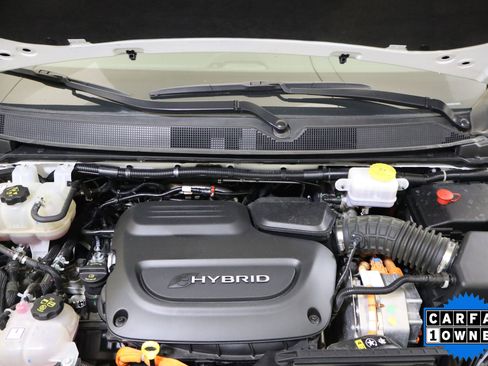 Used 2024 Chrysler Pacifica Select image 48