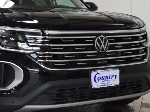 Used 2025 Volkswagen Atlas SEL AWD/4WD image 13