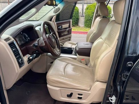 Used 2016 RAM 1500 Laramie w/ Convenience Group AWD/4WD image 11