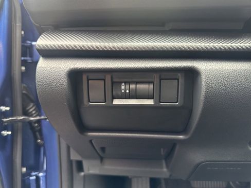 Certified 2025 Subaru Crosstrek 2.0i Premium image 20