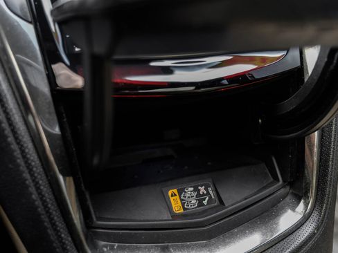 Used 2018 Cadillac CTS Luxury image 32