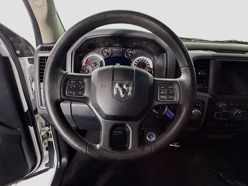 Used 2017 RAM 1500 Express image 13