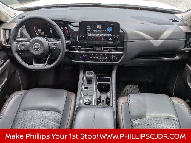 Used 2023 Nissan Pathfinder Platinum w/ Cargo Package AWD/4WD image 14