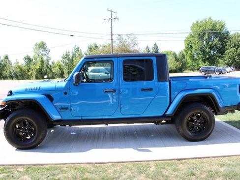 Used 2021 Jeep Gladiator Sport AWD/4WD image 30