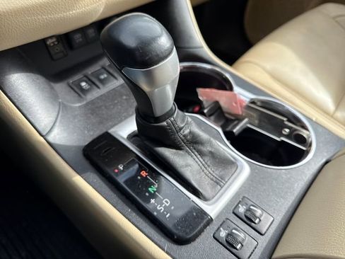 Used 2017 Toyota Highlander XLE image 35