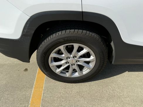Used 2018 GMC Terrain SLE w/ Driver Convenience Package AWD/4WD image 48