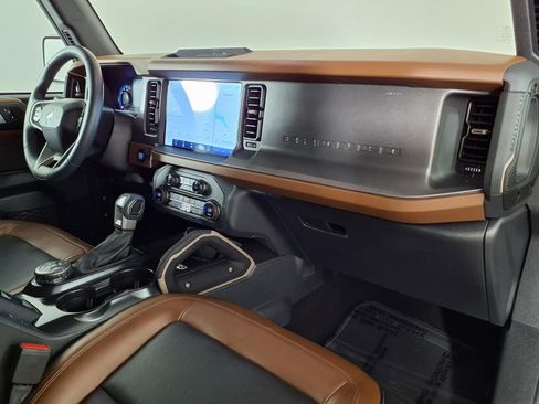 Used 2024 Ford Bronco Outer Banks AWD/4WD image 7