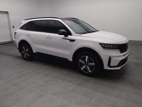 Used 2023 Kia Sorento EX w/ Panoramic Sunroof Package FWD image 11