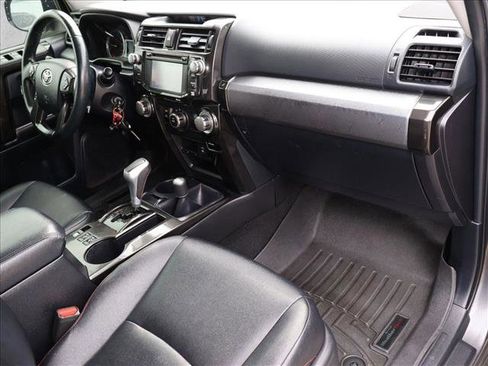 Used 2015 Toyota 4Runner Trail Premium AWD/4WD image 29