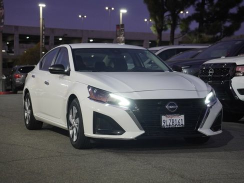 Certified 2024 Nissan Altima 2.5 S image 2