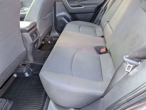 Used 2023 Toyota RAV4 LE FWD image 22