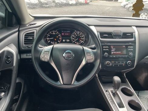 Used 2015 Nissan Altima 2.5 S w/ Power Driver Seat Package FWD image 13