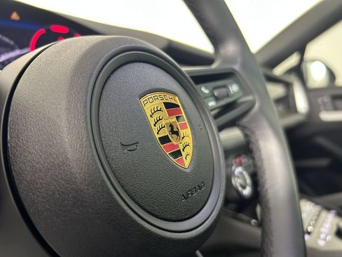 Certified 2024 Porsche Cayenne Coupe AWD/4WD image 18