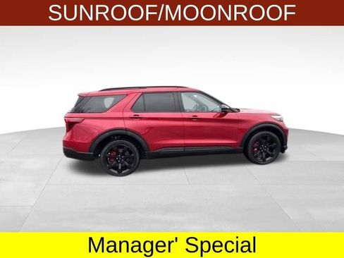 Used 2024 Ford Explorer ST w/ Equipment Group 401A AWD/4WD image 8