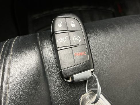 Used 2017 Jeep Grand Cherokee Limited w/ Trailer Tow Group IV image 25