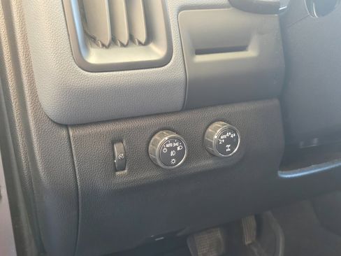 Used 2022 Chevrolet Colorado Z71 image 9