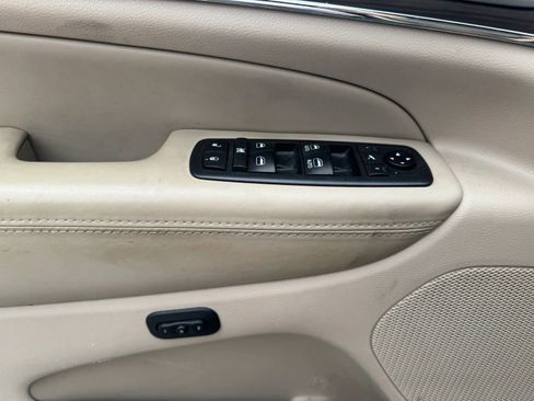 Used 2018 Jeep Grand Cherokee Overland RWD image 23
