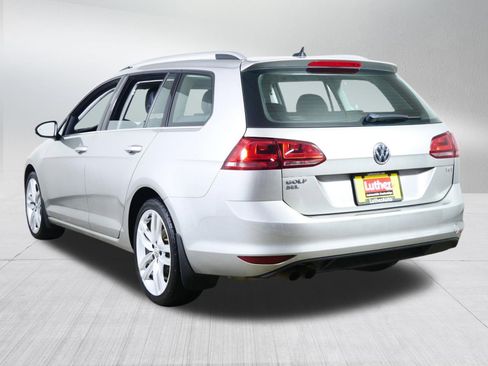 Used 2017 Volkswagen Golf SEL image 5