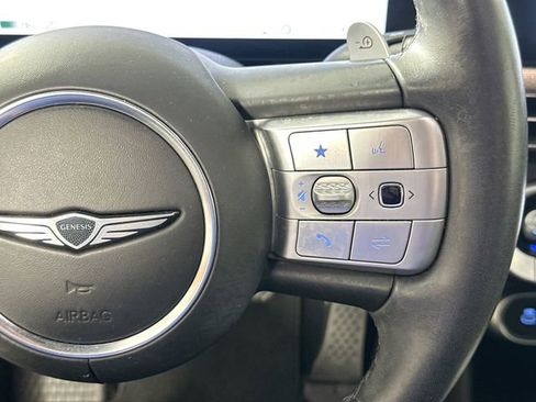 Used 2023 Genesis GV60 Advanced image 25