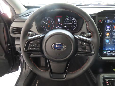 Certified 2025 Subaru Crosstrek 2.5i Limited w/ Crosstrek Mirror Package AWD/4WD image 15