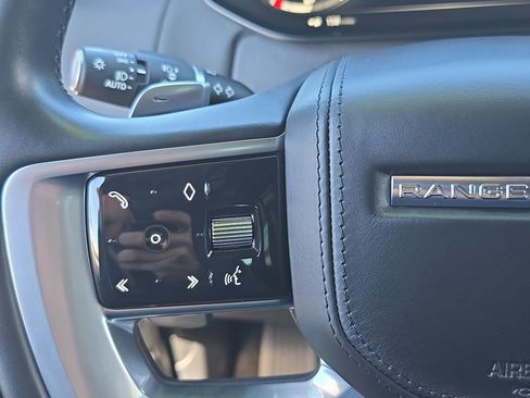 Certified 2023 Land Rover Range Rover SE AWD/4WD image 18