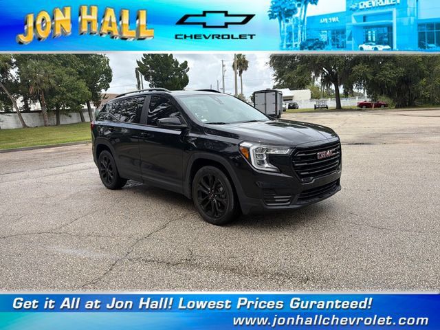Used 2022 GMC Terrain SLE w/ Driver Convenience Package FWD image 16