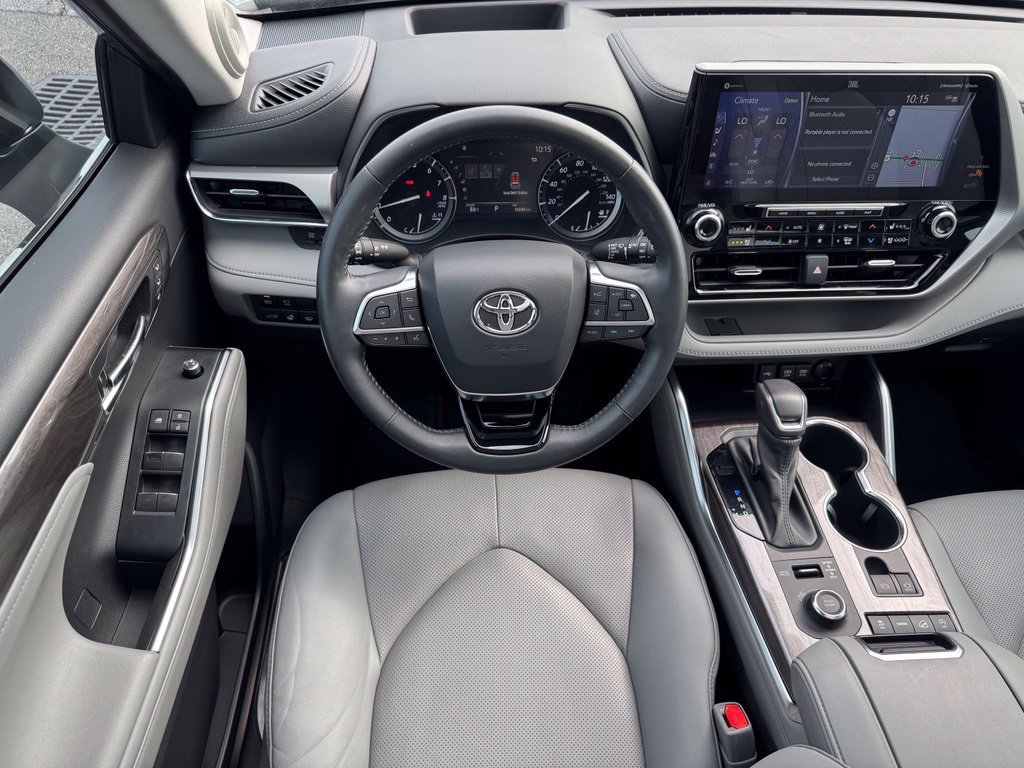Used 2021 Toyota Highlander Platinum AWD/4WD image 23