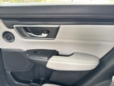 Used 2020 Honda CR-V Touring image 15