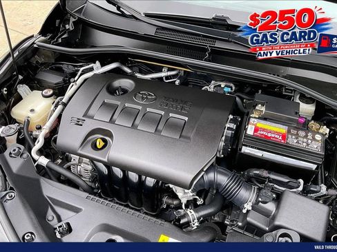 Used 2021 Toyota C-HR LE FWD image 30