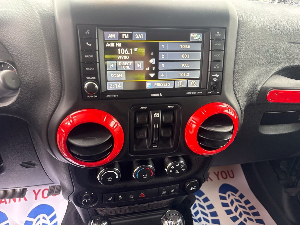 Used 2016 Jeep Wrangler Unlimited Rubicon AWD/4WD image 21