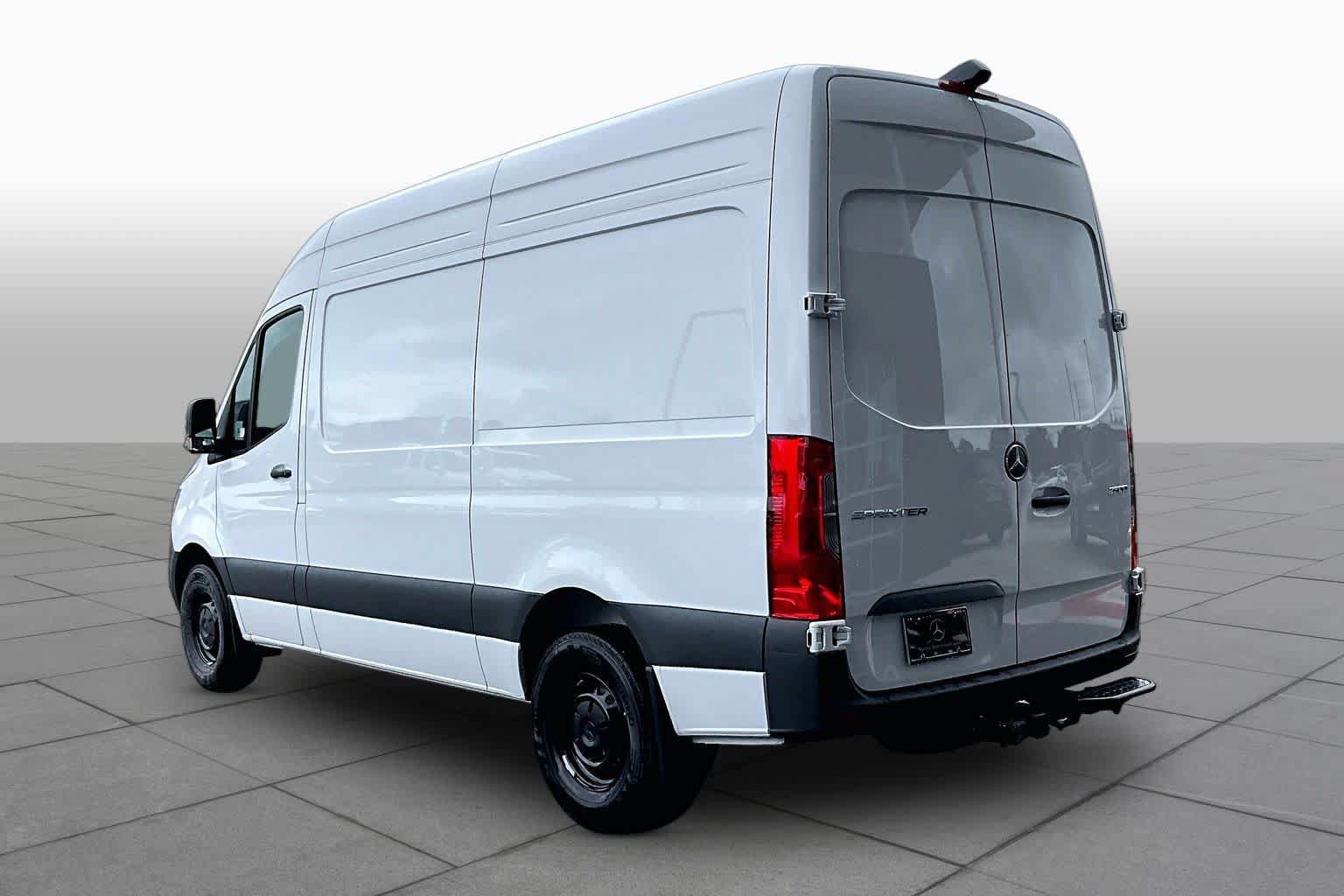Used 2026 Mercedes-Benz Sprinter 2500 image 12