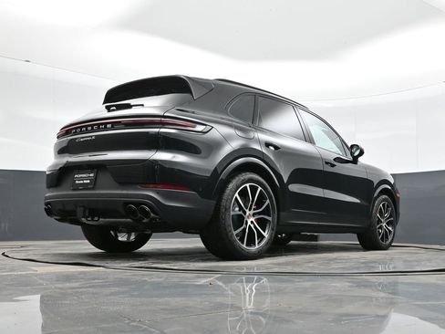New 2026 Porsche Cayenne S image 37