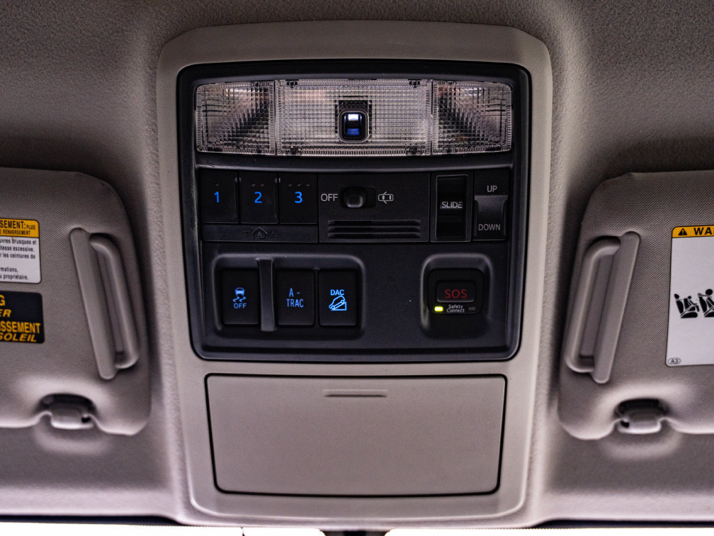 Used 2019 Toyota 4Runner Limited AWD/4WD image 38