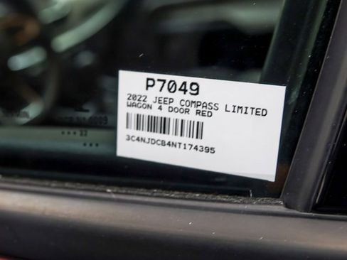 Used 2022 Jeep Compass Limited image 31