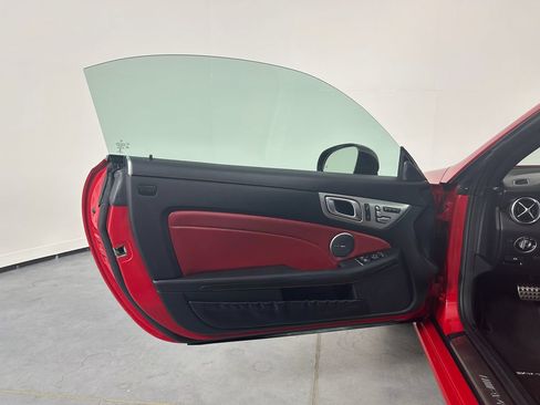 Used 2017 Mercedes-Benz SLC 43 AMG image 14