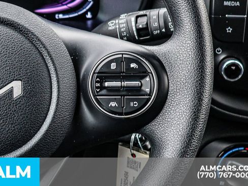 Used 2025 Kia Soul LX w/ LX Technology Package image 36