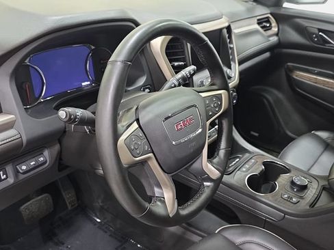 Used 2023 GMC Acadia Denali w/ Denali Technology Package AWD/4WD image 14