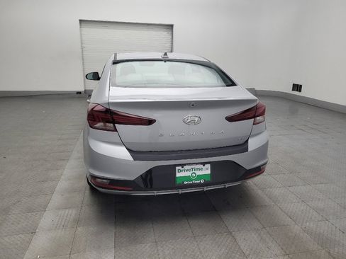 Used 2020 Hyundai Elantra Limited w/ Ultimate Package 03 FWD image 6